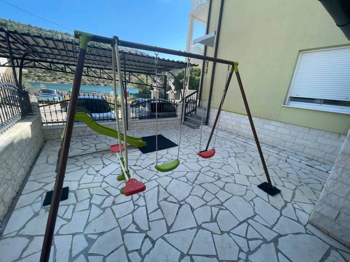 Apartment Antonija روغوزنيكا المظهر الخارجي الصورة